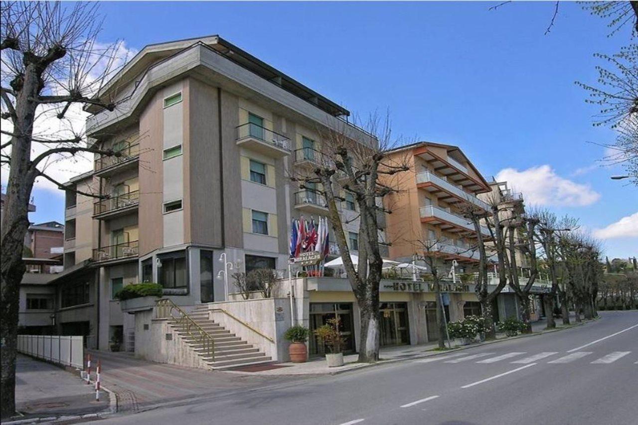 Hotel Miralaghi Chianciano Terme Bagian luar foto